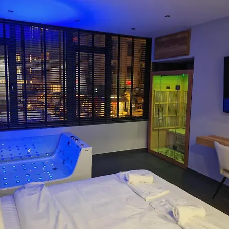 Timeless Luxury & Apartament