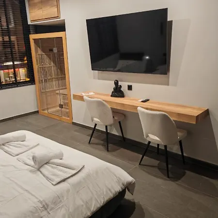 Timeless Luxury & * Thessaloniki