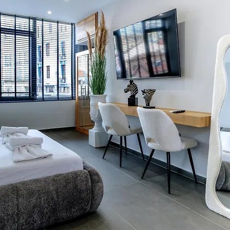 Timeless Luxury & Apartman