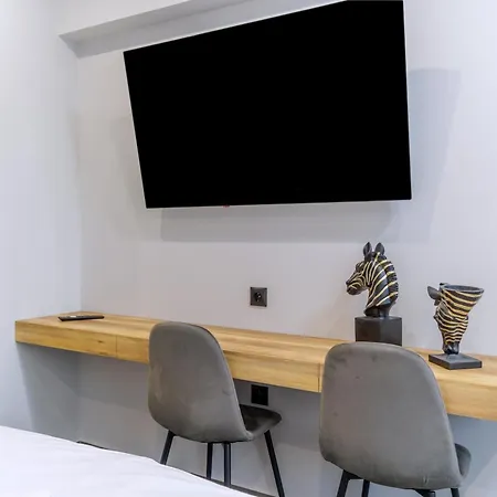 Timeless Luxury & Apartman