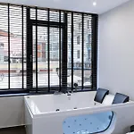 Timeless Luxury & Apartamento *