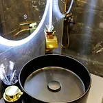 Timeless Luxury & Tesalónica