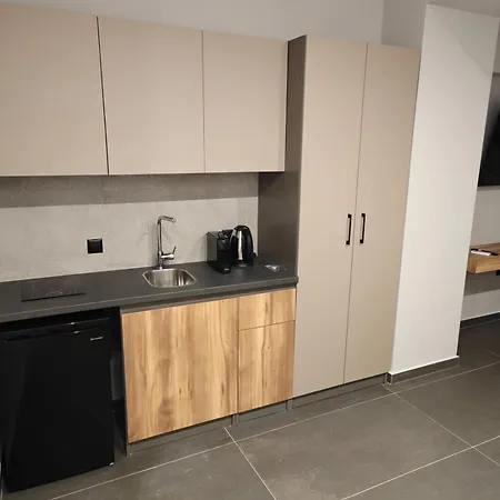 Timeless Luxury & 塞萨洛尼基