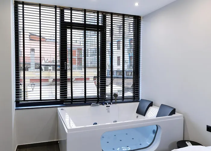 Timeless Luxury & Apartman *